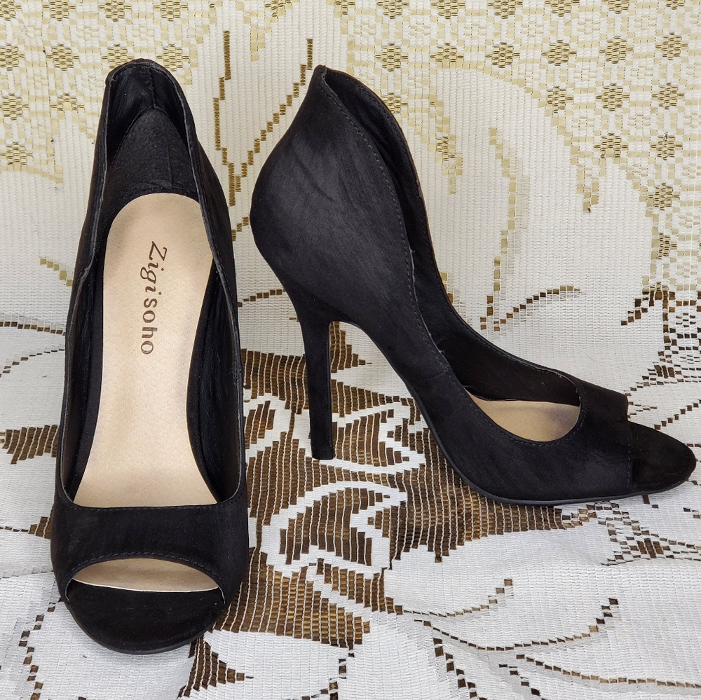 Zigi Soho black suede peep toe heels